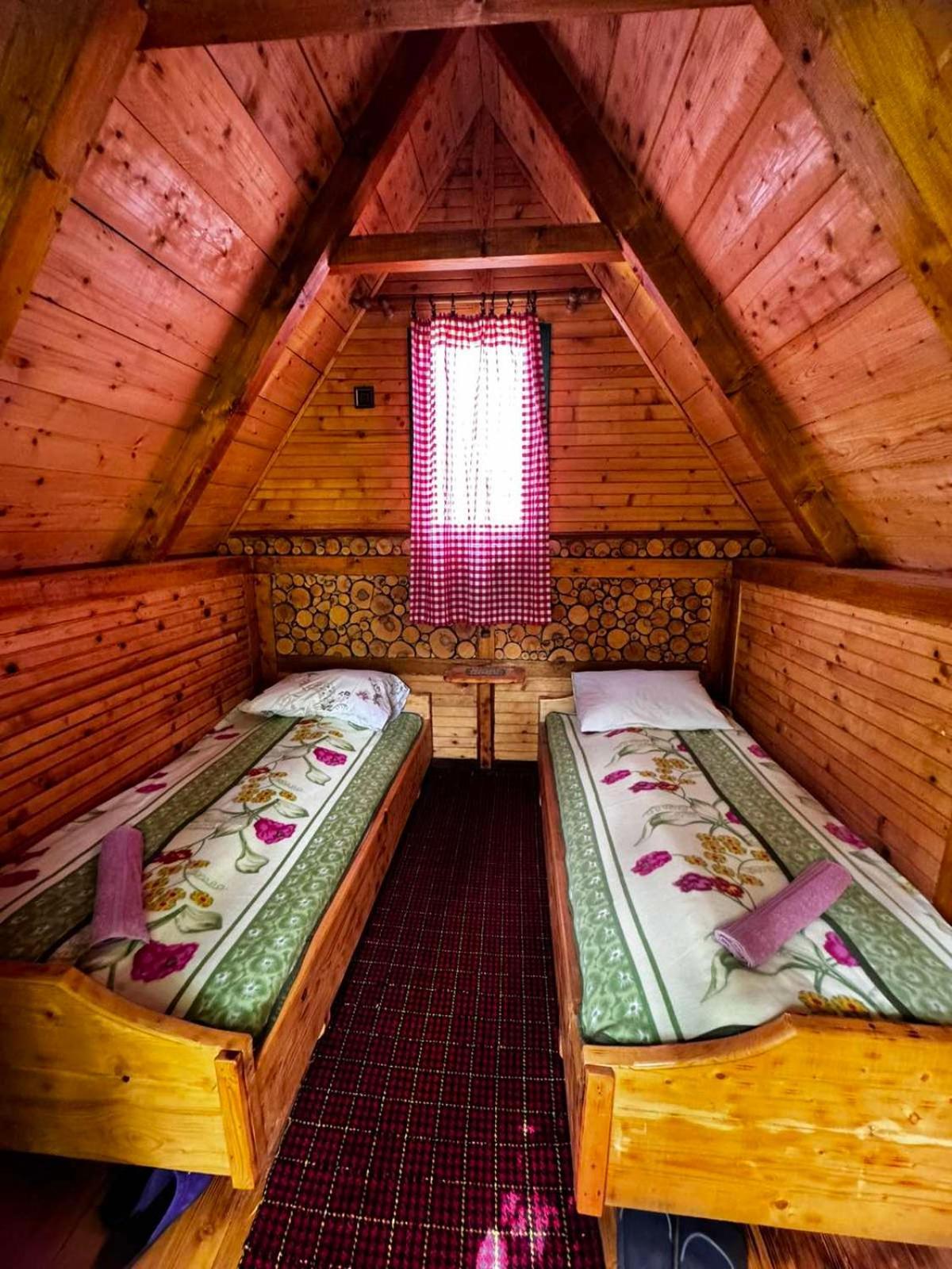 Villa Durmitorska Koliba Sa Kupatilom Žabljak Habitación foto